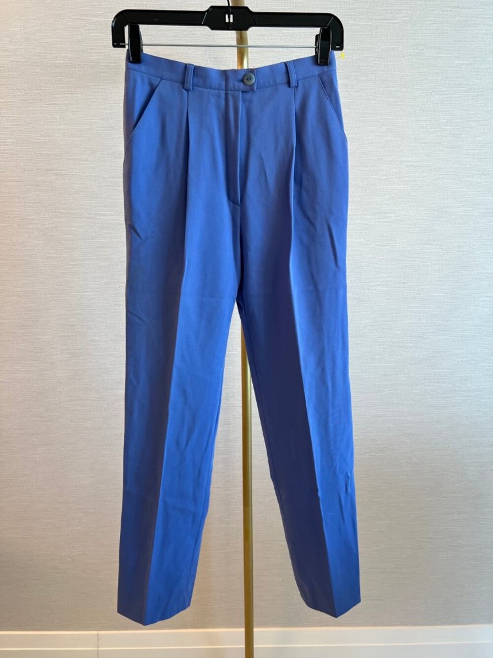 Escada Margaretha Ley Periwinkle Wool Trousers Pleated Front Tapered 36